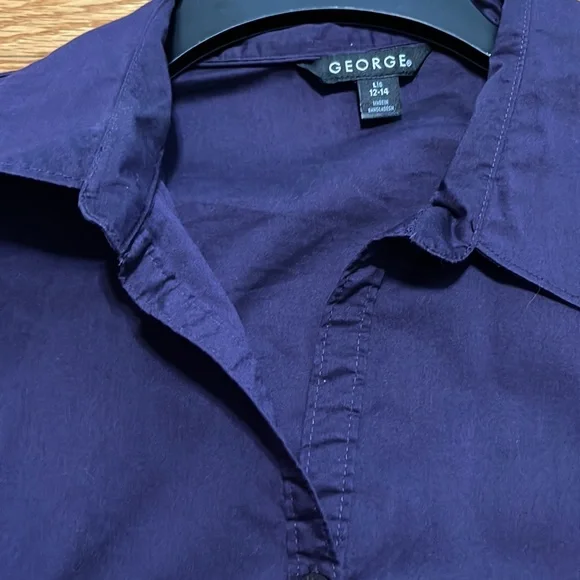 George- long sleeve plum button down dress shirt- like new - Picture 5 of 10